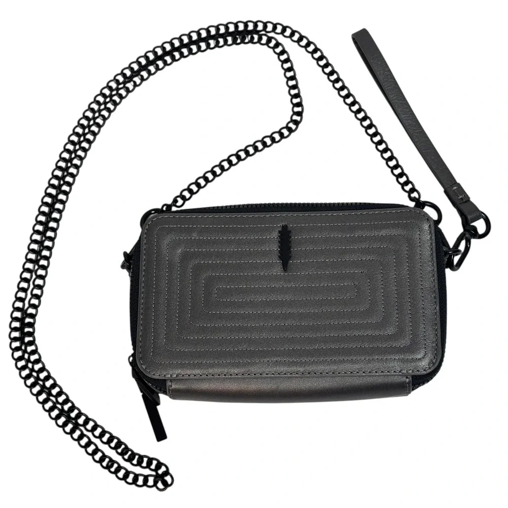 NWOT Thacker‎ Womens Wallet on Black Chain Crossbody Leather Quilted Gray Zip